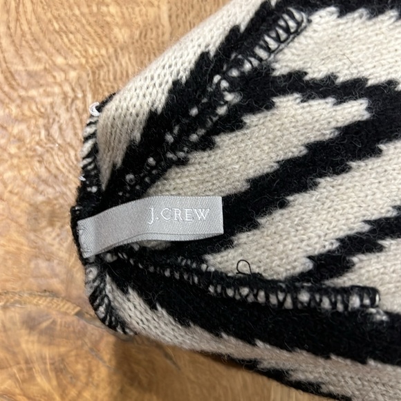 J Crew Winter Hat - Picture 3 of 3